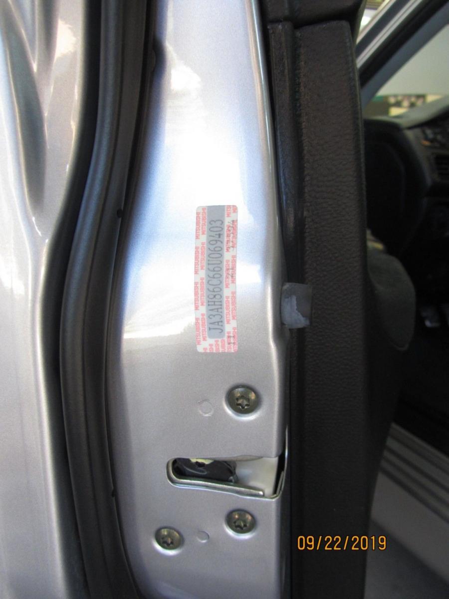  Mitsubishi Lancer Evolution IX MR 2006 года  (фото 62 из 69)